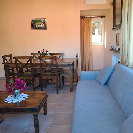 アパート Makris House-giasemi