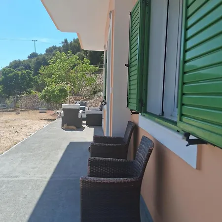 Makris House-giasemi アパート *