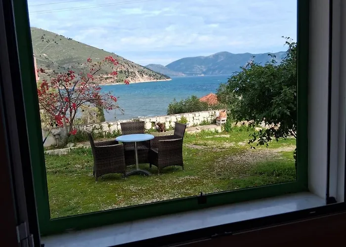 Makris House-giasemi Апартаменты Айя-Евфимия