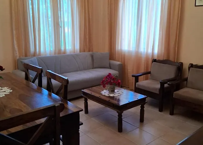 Makris House-giasemi * Айя-Евфимия